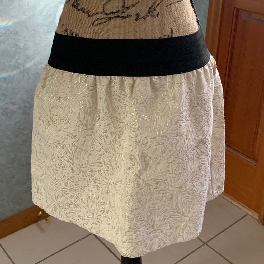Cream colored midi skirt, size S, EUC